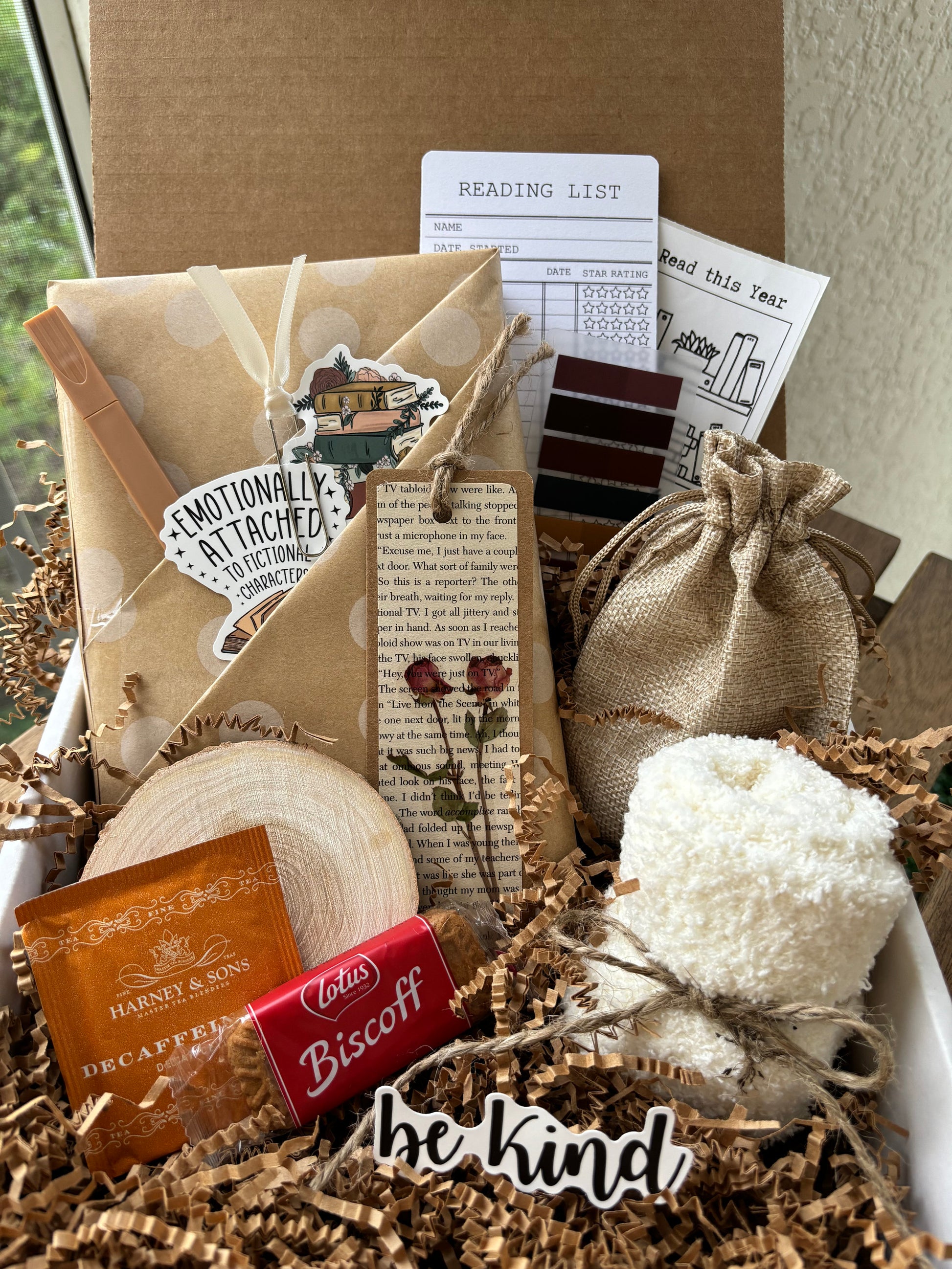 Blind Date with a Book Box Gifts for Book Lovers Personalized Book Gift Box Mystery Box for Book Lover Gift Birthday Gifts for Bookworms