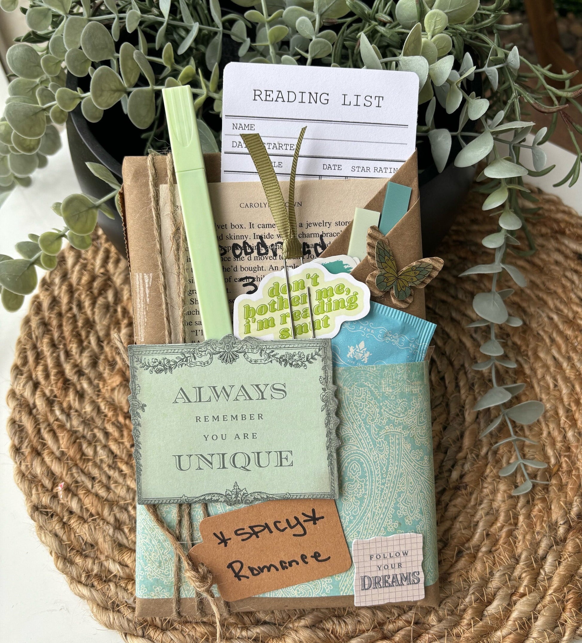 Blind Date with a Book - a delightful mystery book gift for readers, including a new book in genres such as romance, thriller, or fantasy. The book is wrapped with blind date clues, and comes with added extras: herbal tea, bookish stickers, annotation tabs, highlighter, book tracker, and a library-style reading list. A perfect surprise for fans of booktok, spicy romance, dark romance, and those who love the joy of a mystery reading experience.