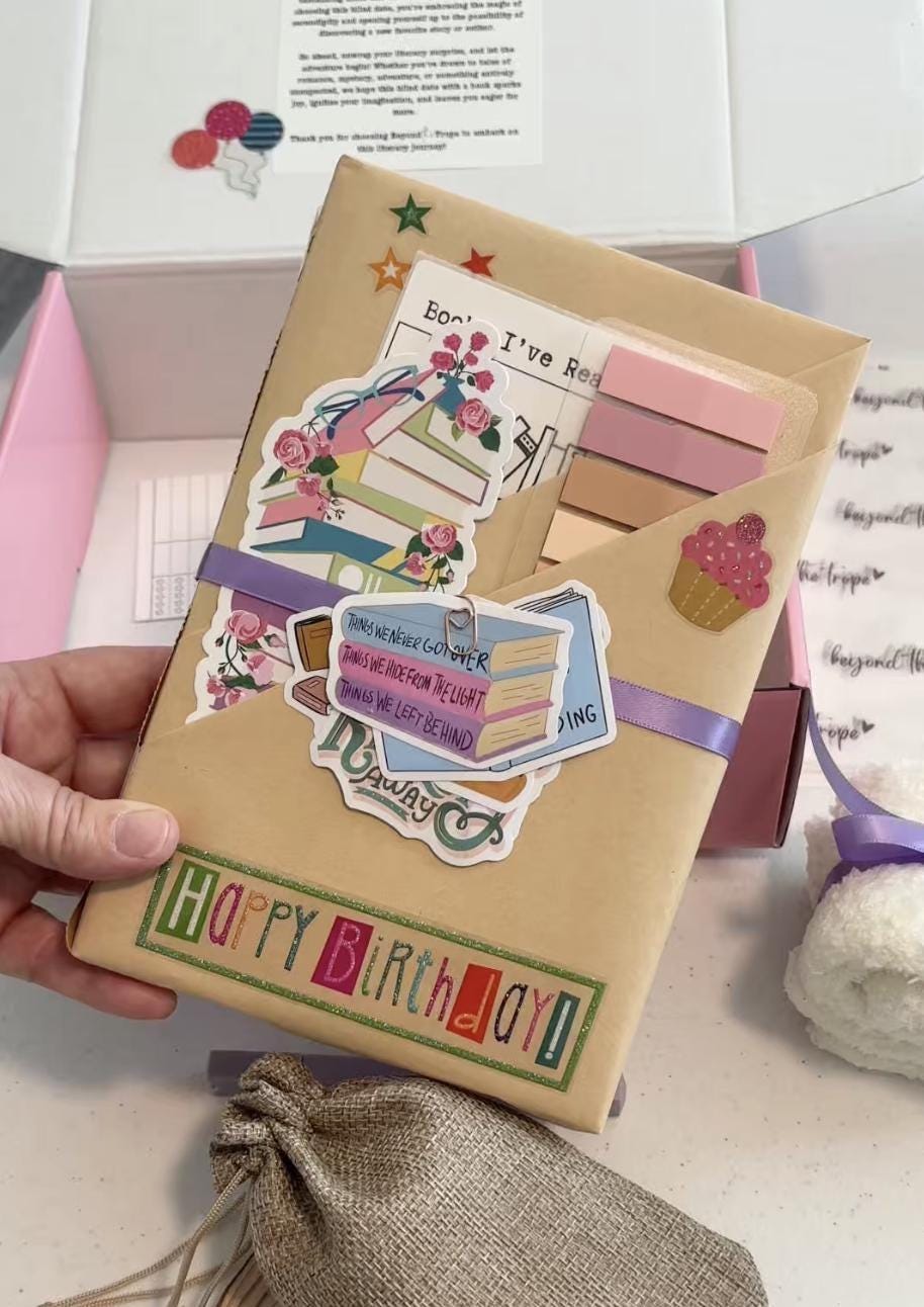 Blind date with a book gift designed for romantasy and booktok book fans who love mystery reads, book club surprises, and book lover gift boxes. This kraft-wrapped mystery book is a top trending reading gift and perfect for long-tail Etsy searches like “book gift for fantasy romance reader,” “blind date book with smut,” and “romantasy surprise book gift.” A thoughtful and aesthetic bookish gift that sparks curiosity and cozy reading vibes.