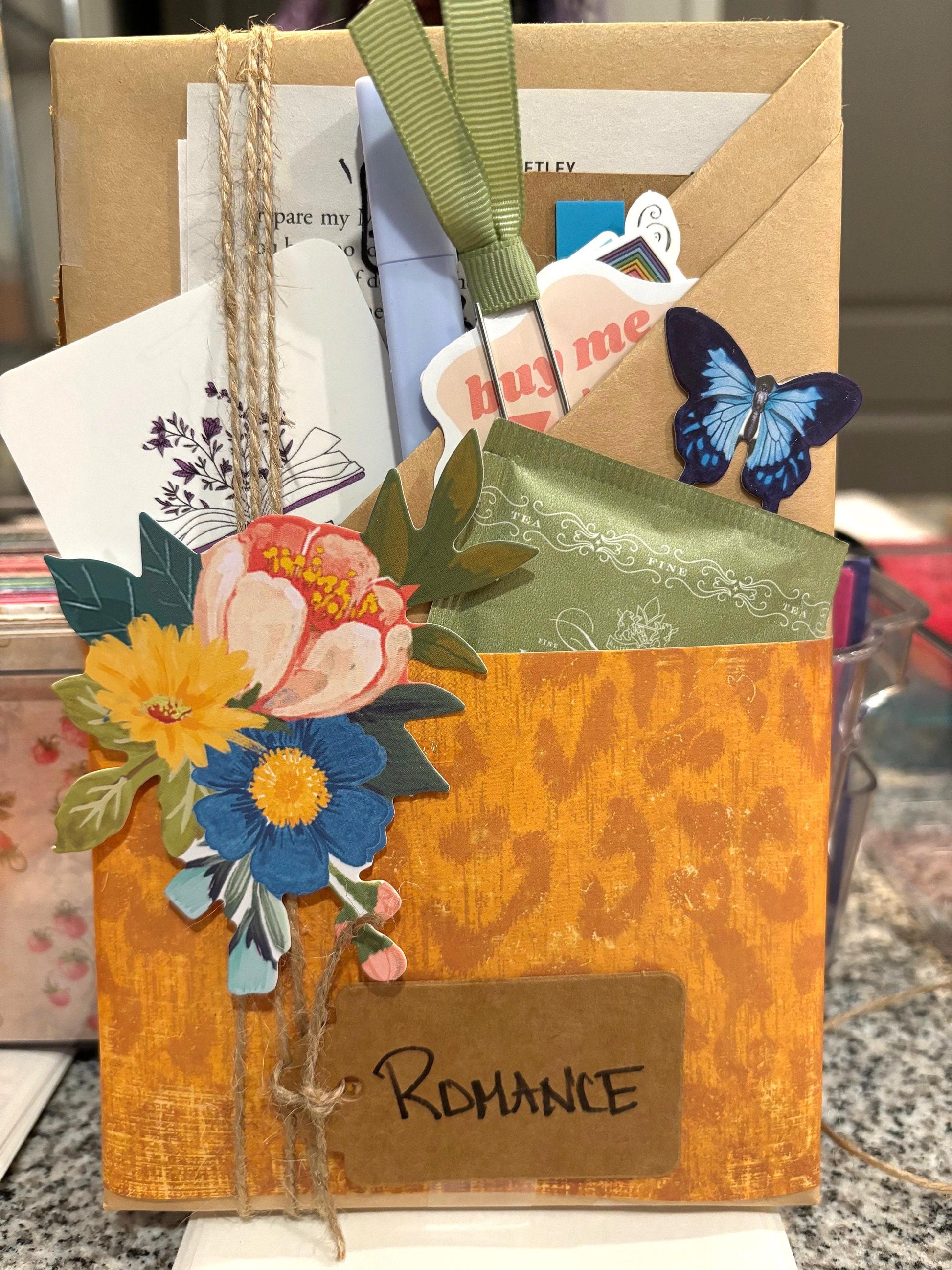 Blind Date with a Book Gift for Book Lover Gift Blind Book Dates Gift Blindate gift Booktok Books for Booklover Personalized Book