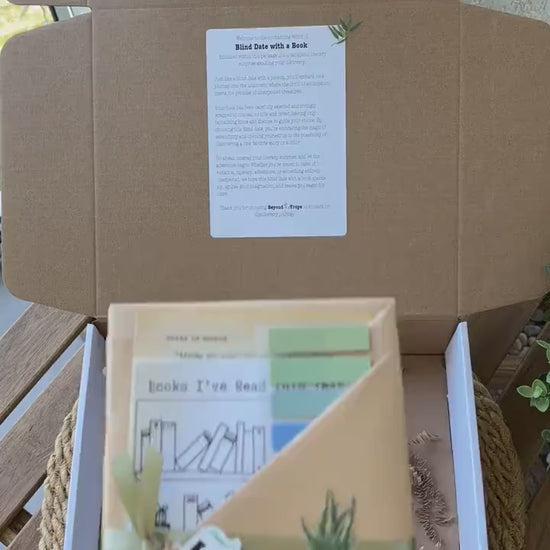 Personalized Blind Date with a Book Box Gift for Mom Gift Box Mystery Gift for Book Lovers Gift for Bookworm Personal Book Gift for Her