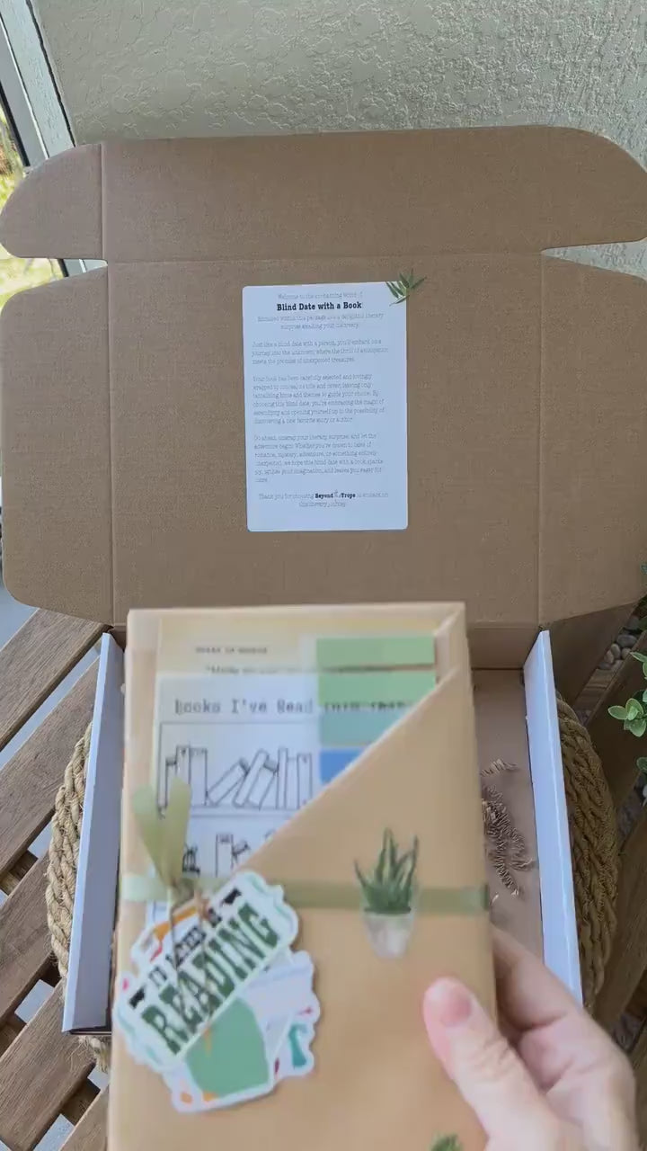 Personalized Blind Date with a Book Box Gift for Mom Gift Box Mystery Gift for Book Lovers Gift for Bookworm Personal Book Gift for Her